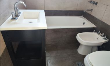 Hermoso Depto Frente Plazoleta Antigua Estacion Basilica