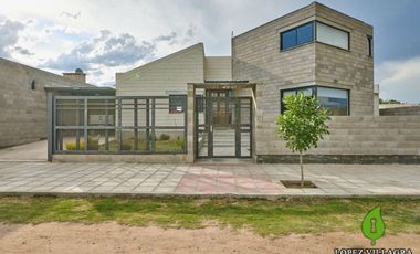 Muy linda casa en la Ciudad de Fernández, Santiago del Estero