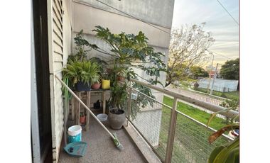 Venta de departamento en barrio Güemes