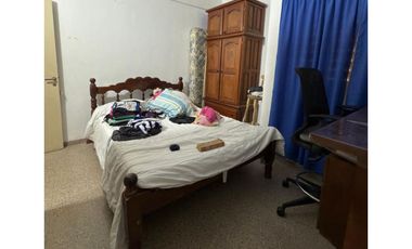 Venta de departamento en barrio Güemes