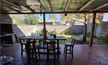 CASA EN VENTA-LORENZO CASEY