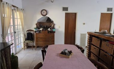 CASA EN VENTA-LORENZO CASEY