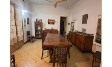 Venta de Casa Planta Baja, Barrio Centro (9 de Julio y Salta)