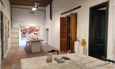 Casa antigua en Venta s/ Av. Ricardo Rojas - z. norte Córdoba -