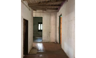 Casa antigua en Venta s/ Av. Ricardo Rojas - z. norte Córdoba -