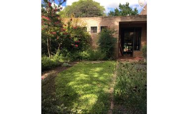 Casa Dos Dormitorios. Pileta y Quincho - Arguello – Zona norte Córdoba