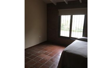 Casa Dos Dormitorios. Pileta y Quincho - Arguello – Zona norte Córdoba
