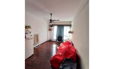 VENTA 1 AMBIENTE  AL FRENTE .SARMIENTO 2900