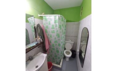 VENTA 1 AMBIENTE  AL FRENTE .SARMIENTO 2900