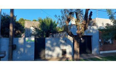 VENTA CASA CENTRO LUJAN