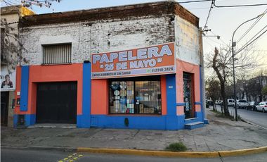 Hermoso Local Centrico Esquina con Casa