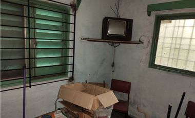 Casa Antigua Centrica a Reciclar