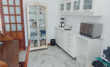 TRIBUNALES ALQUILER CONSULTORIO ODONTOLOGICO INSTALADO