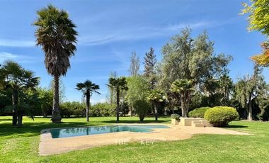 Casa en Venta en Algarrobal - Chicureo Poniente