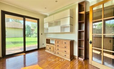 Casa en Venta en Algarrobal - Chicureo Poniente