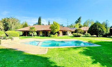 Casa en Venta en Algarrobal - Chicureo Poniente