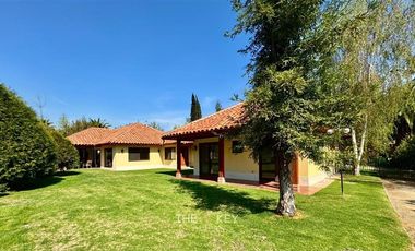Casa en Venta en Algarrobal - Chicureo Poniente