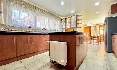 Casa en Venta en Algarrobal - Chicureo Poniente