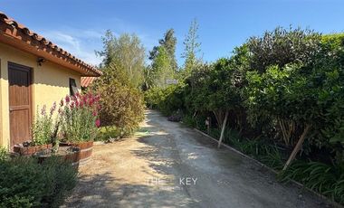 Casa en Venta en Algarrobal - Chicureo Poniente