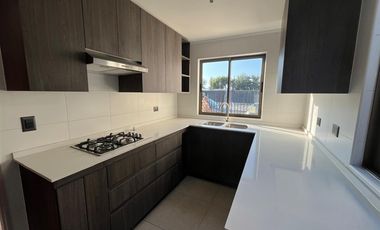 Casa en Arriendo en El Remanso, Machalí