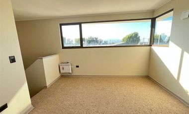 Casa en Arriendo en El Remanso, Machalí