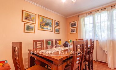 Casa en Villa Macul. 450 m² terreno, en Armando Moock