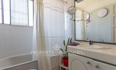 Casa en Villa Macul. 450 m² terreno, en Armando Moock