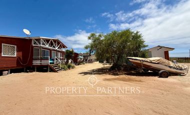 Terreno en venta con cabañas en Guanaqueros