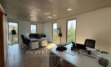 Espectacular oficina en Nueva Costanera 0,55 UF x m2