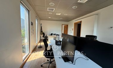 Espectacular oficina en Nueva Costanera 0,55 UF x m2