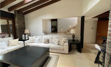 CASA EN RENTA, AVNDARO