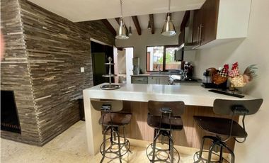 CASA EN RENTA, AVNDARO