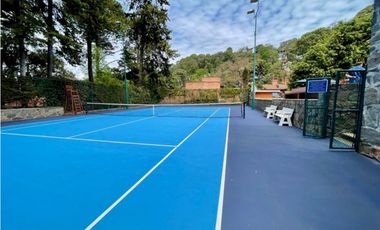 CASA EN RENTA, AVNDARO