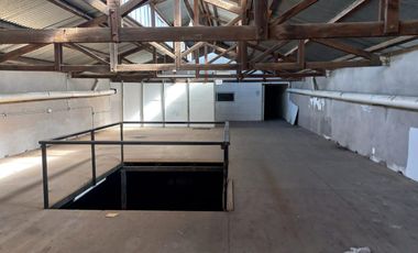 Galpón en Rosario - Trifásica - Dos Plantas