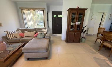 Casa en Altos de Manantiales