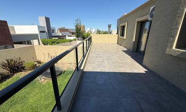 Casa en Altos de Manantiales