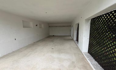 Casa en Alquiler 4 Dormitorios, Consultorios y Galpón Alto Alberdi