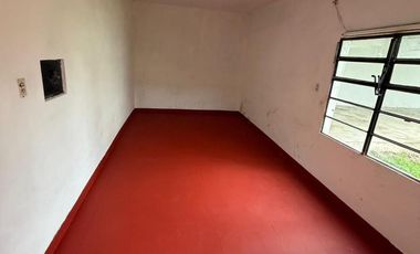 Casa en Alquiler 4 Dormitorios, Consultorios y Galpón Alto Alberdi