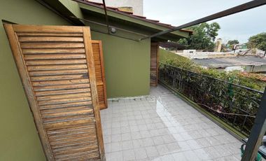 Casa en Alquiler 4 Dormitorios, Consultorios y Galpón Alto Alberdi