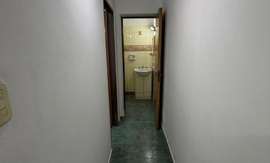 Casa en Alquiler 4 Dormitorios, Consultorios y Galpón Alto Alberdi