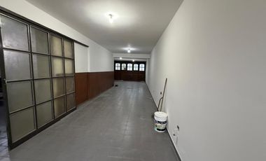 Casa en Alquiler 4 Dormitorios, Consultorios y Galpón Alto Alberdi