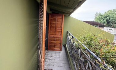 Casa en Alquiler 4 Dormitorios, Consultorios y Galpón Alto Alberdi