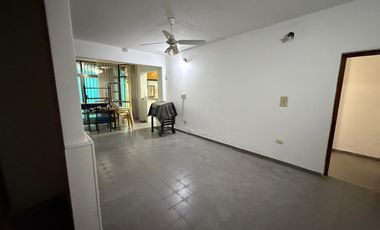 Casa en Alquiler 4 Dormitorios, Consultorios y Galpón Alto Alberdi