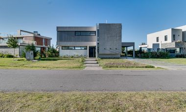 Venta de casa a Estrenar en Greenville Polo & Resort