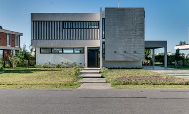 Venta de casa a Estrenar en Greenville Polo & Resort