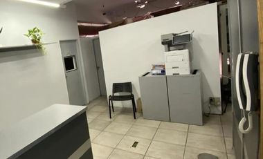 Excelente oficina de 54 m2 en venta en Lomas centro