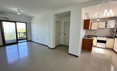 Departamento de 2 ambientes con cochera - Villa Ballester Centro