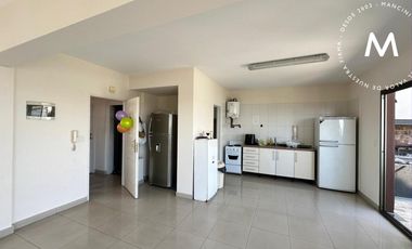 Departamento de 2 ambientes con cochera - Villa Ballester Centro