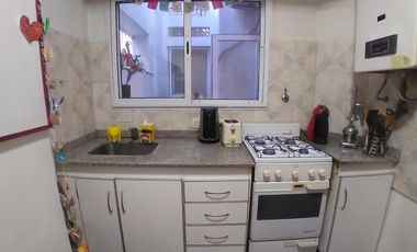 PH 3 ambientes con patio, muy buen estado