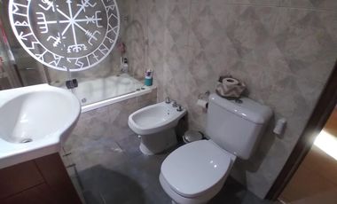 PH 3 ambientes con patio, muy buen estado